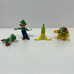 NINTENDO SUPER MARIO BROS mini figures banana peel bowser Luigi yoshi